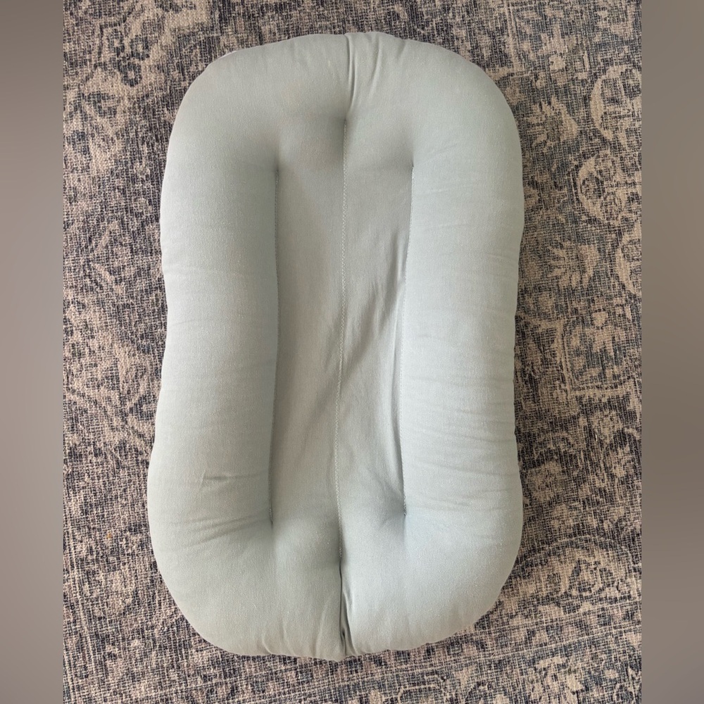 Snuggle Me Organic Infant Lounger